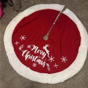 Red and White Christmas Tree Skirt FULL SIZE 46”